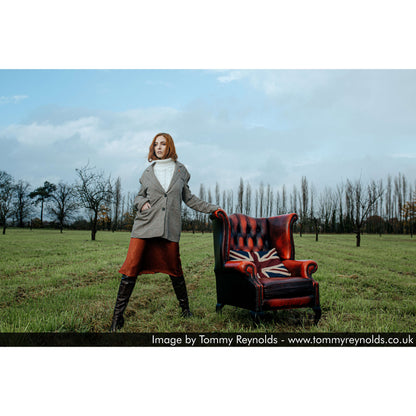 Image Taken Using Butterfly Frame Sun Diffuser Panel with Light Stands Jim Cine Kit (150x200cm) (59"x78.7")