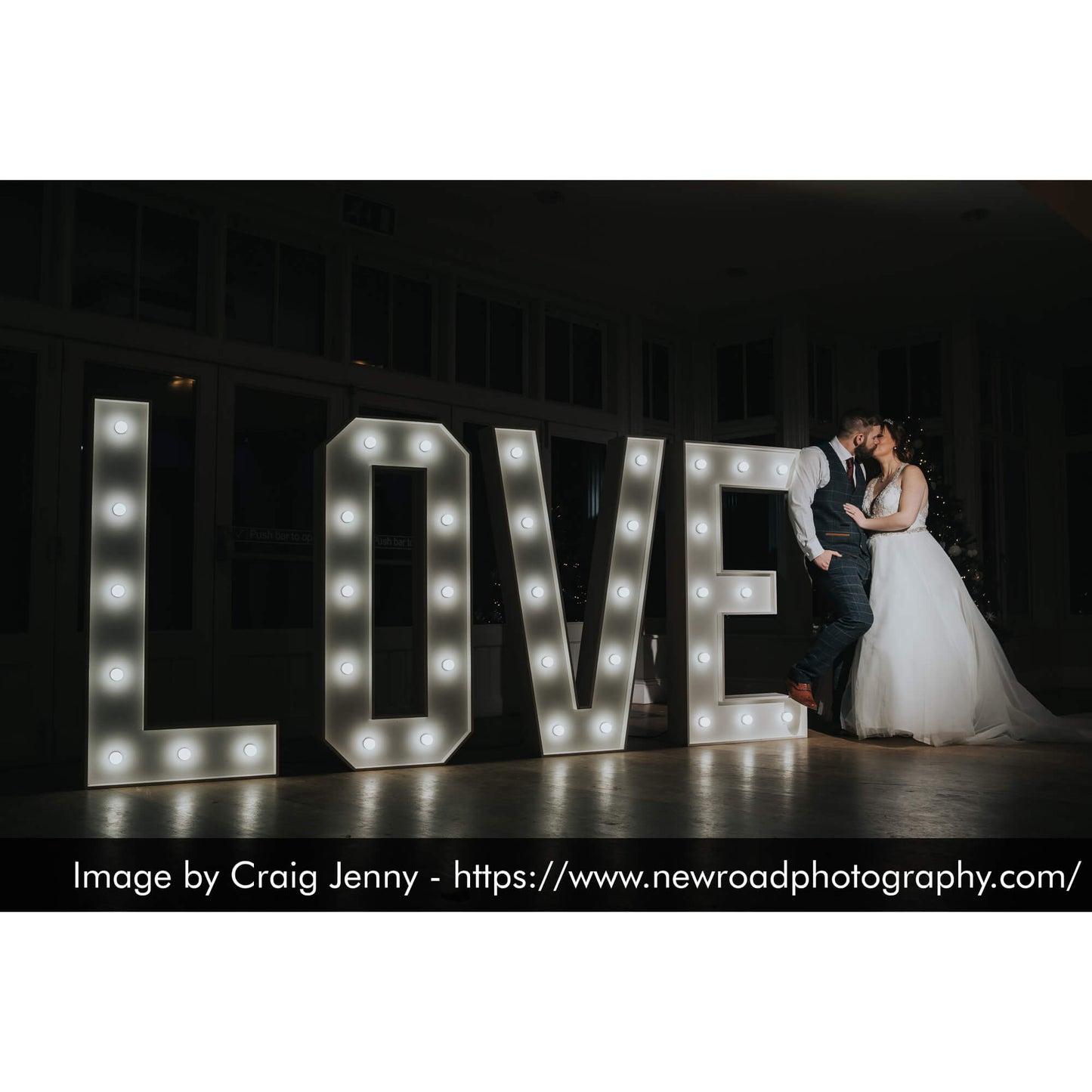  PIXAPRO® Li-ION580III TTL High-Speed Sync (HSS) and Stroboscopic Multi-Burst Speedlite 