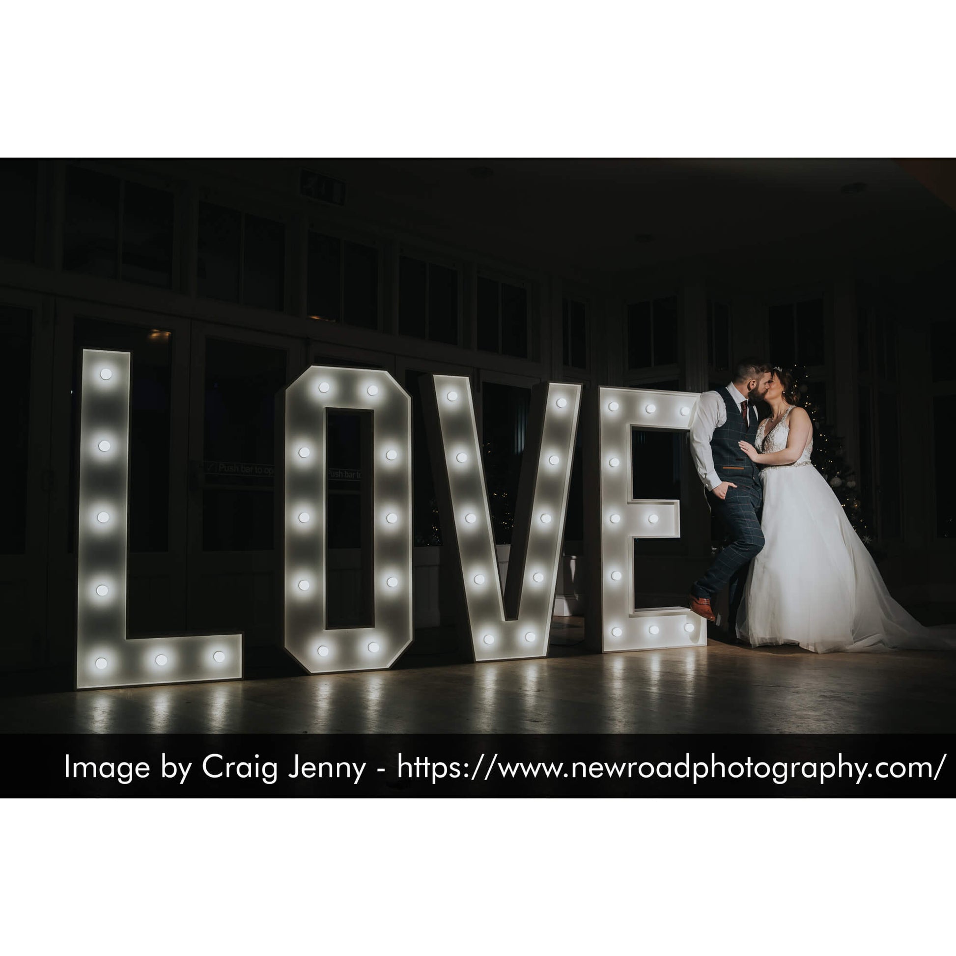  PIXAPRO® Li-ION580III TTL High-Speed Sync (HSS) and Stroboscopic Multi-Burst Speedlite 