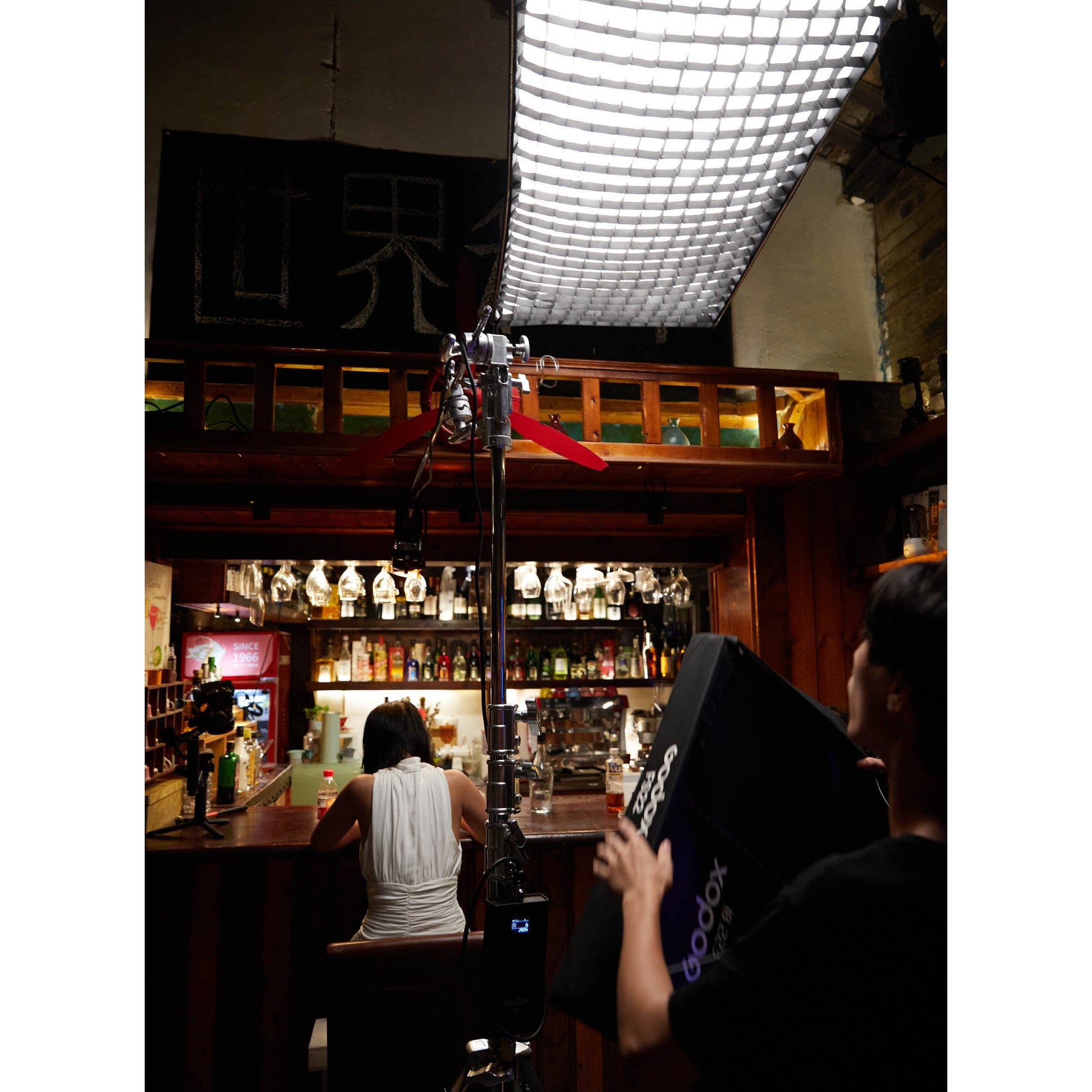 Godox Knowled F400Bi Movie-Set Behind The Scenes