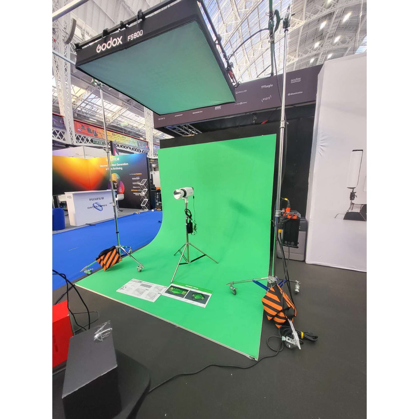 KNOWLED F800R 4'x4' IP54 Rated Flexible RGB Cine LED Mat Panel