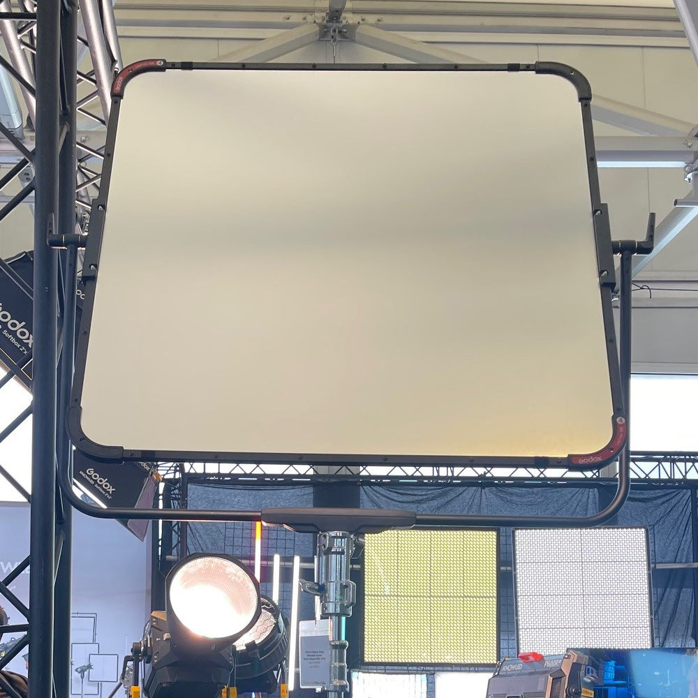 KNOWLED LiteFlow100 100x100cm (39"x39") Cine Light Reflector Kit with Hard Case