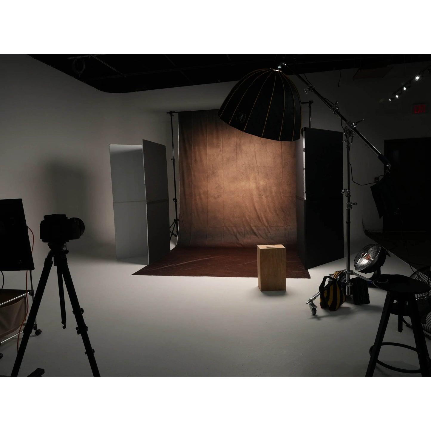2x3 Sweep Abstract Gold Brown Studio Photography Backdrop (SPECIAL ORDER)