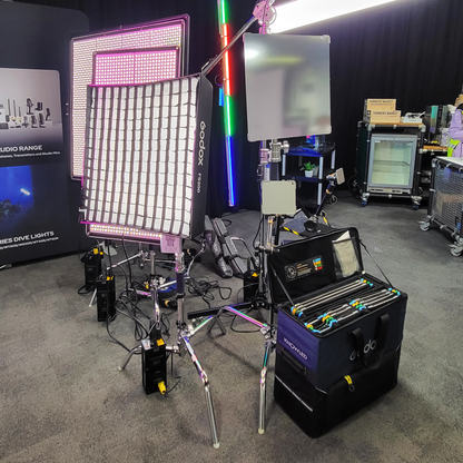 Image Taken Using 300cm C-Stand with 50 Inch Boom Arm Set and Adjustable Legs