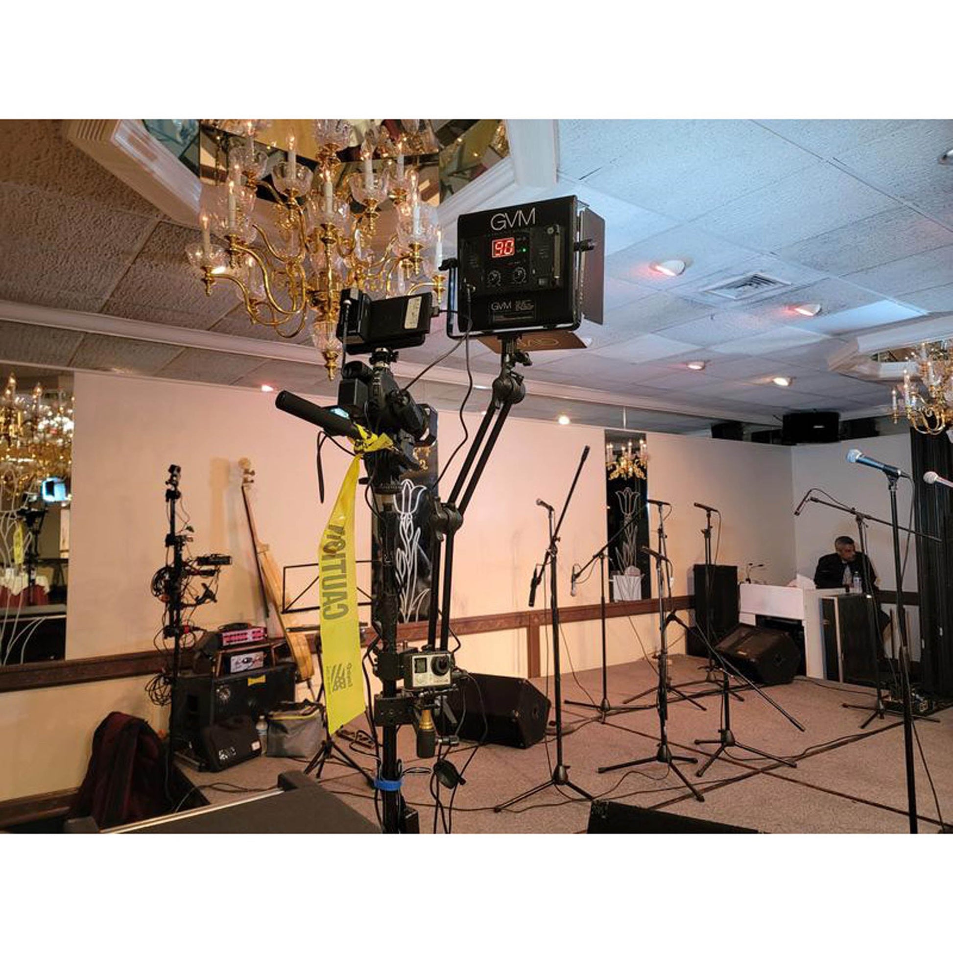 Pixapro Double-Articulated Extension Arm  being used on-set
