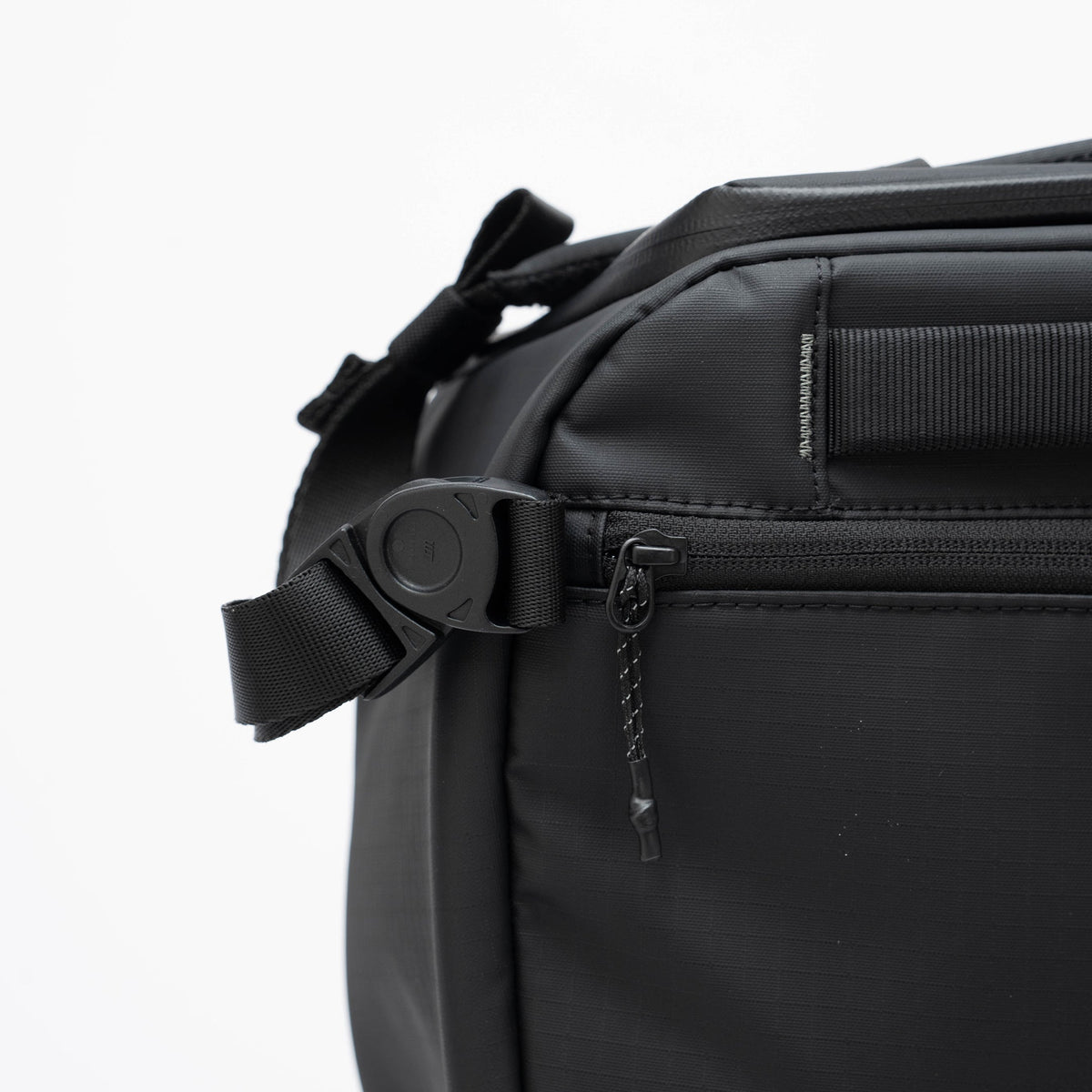 SAKK GEAR 6L Camera Sling Close In View of Shoulder Strap