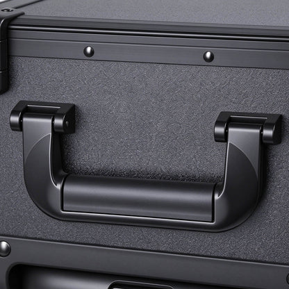 Close-up of the carry handle on the PiXAPRO makeup trolley case