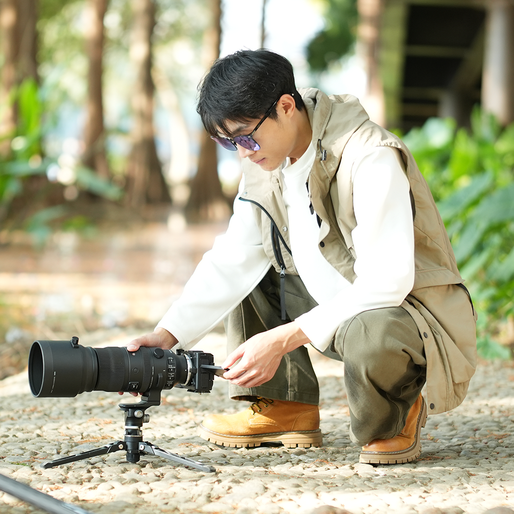 Tako Nano 68" Carbon Fibre Monopod with Feet & Quick Release